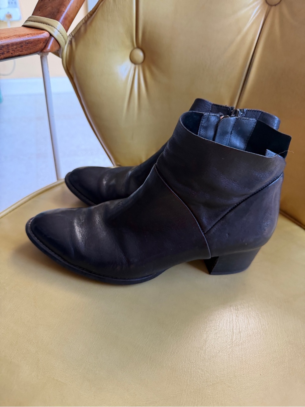 Paul Green Black Leather Ankle Booties 7.5